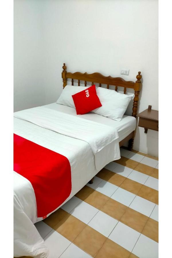 Oyo Hotel El Arabe, Халапа Экстерьер фото
